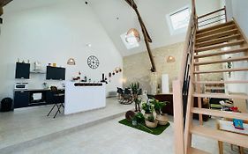 The barn of Lucé authenticity&softness 2 min walk from Clos Lucé